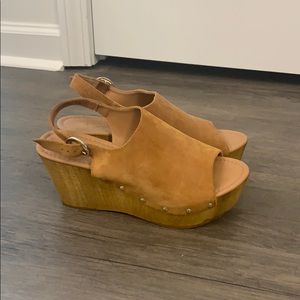 Seychelles wedges-never worn!